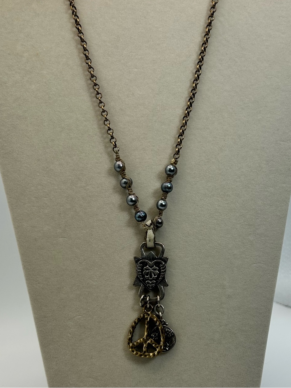 Lucky Brand Vintage Peace Sign Charm Necklace Macrame Beaded Antiqued Bronze 22" - Picture 3 of 15